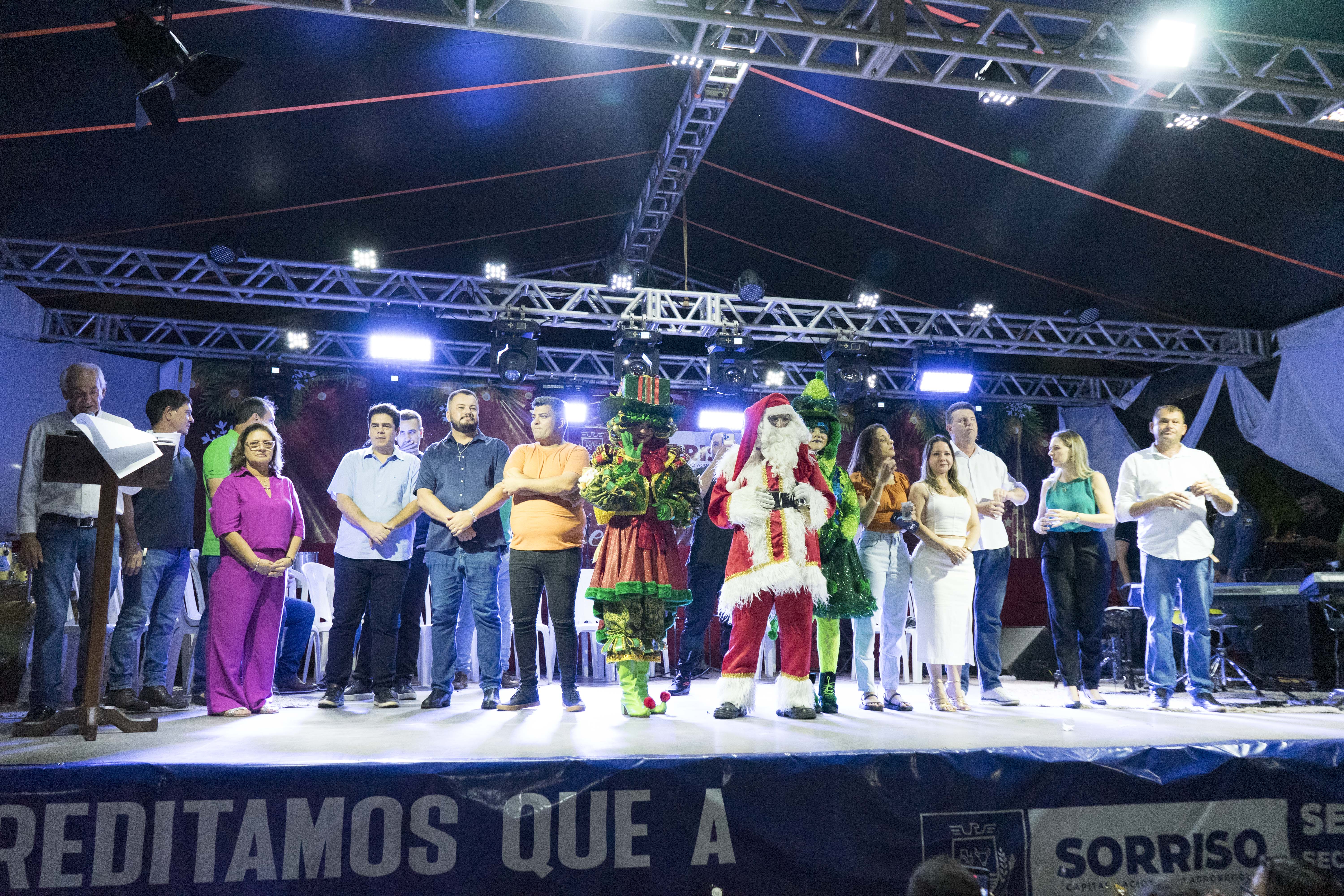 Natal Luz 2023 e Chegada do Papai Noel